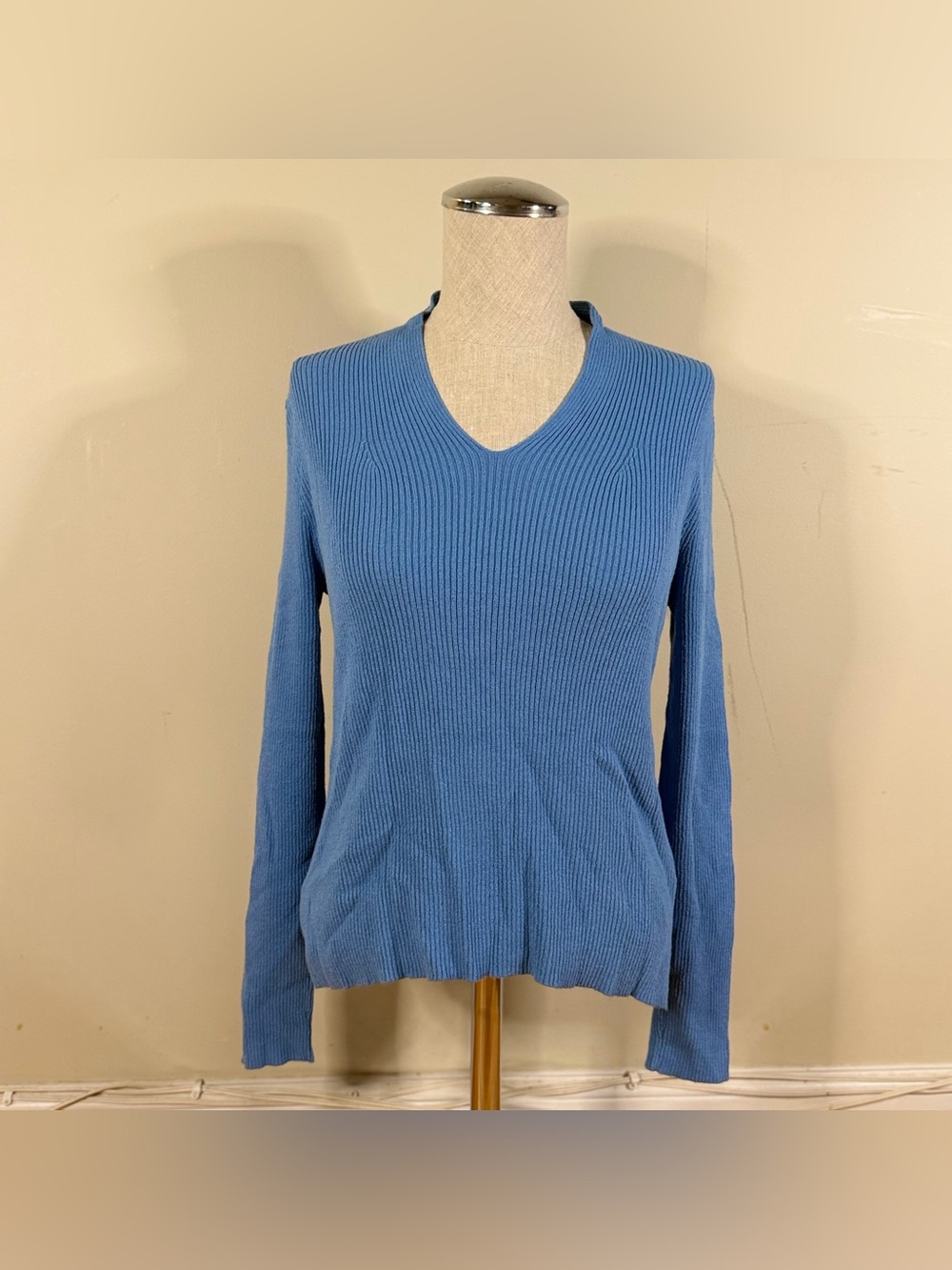 Northern Isles Ribbed V-Neck Pullover Sweater Bolshoi Blue M Preppy Nordic Norm